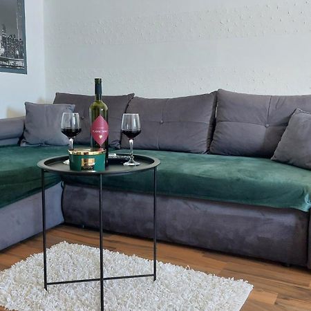 Apartment Zana Pirovac Eksteriør bilde