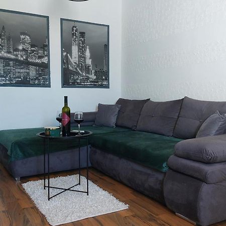 Apartment Zana Pirovac Eksteriør bilde