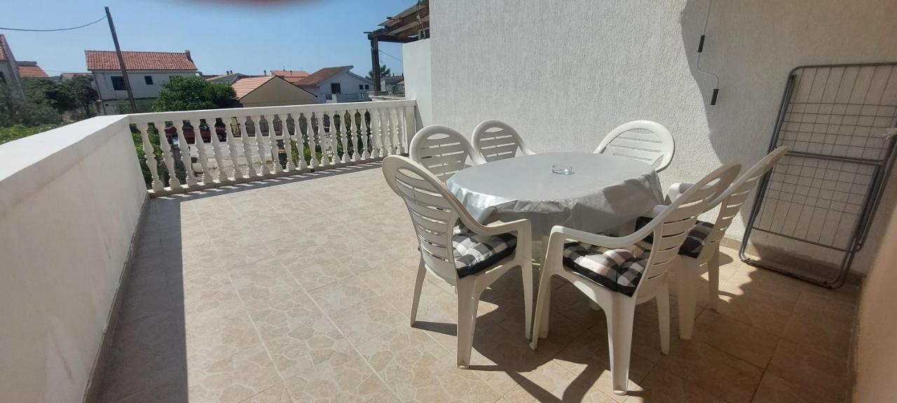 Apartment Zana Pirovac Eksteriør bilde
