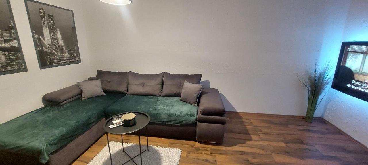 Apartment Zana Pirovac Eksteriør bilde